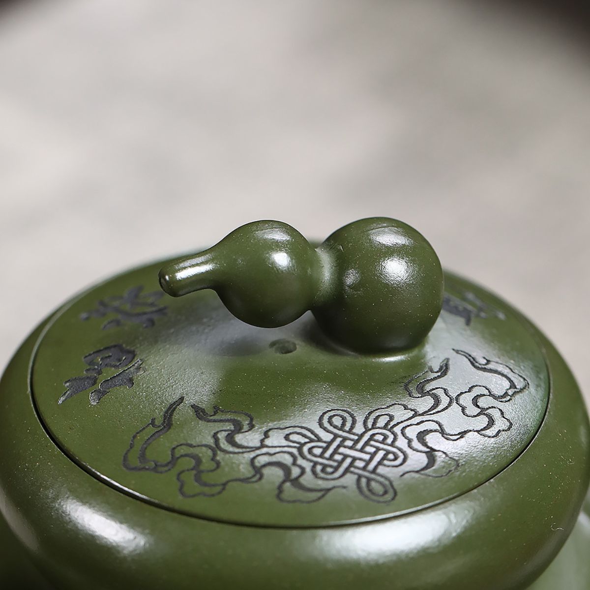 Baifu Gourd Yixing Teapot | Emerald Green Clay | 440ml Handcrafted Zisha