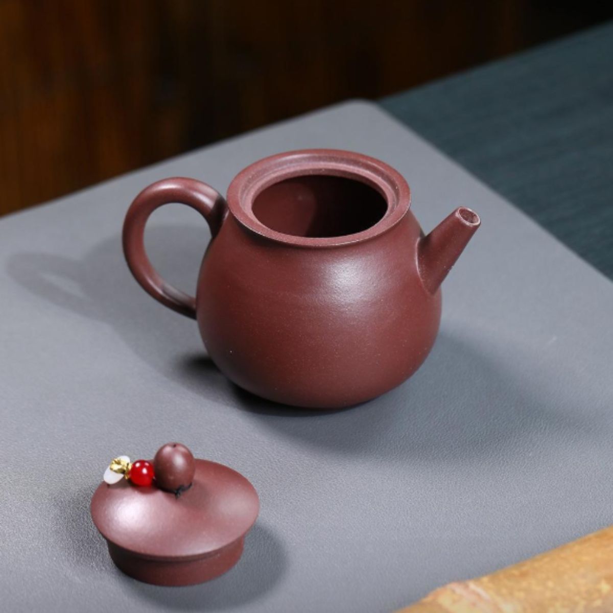Yixing Purple Clay Teapot "Landscape Gao Pan" 220ml - Handmade Zisha Gongfu Tea Pot