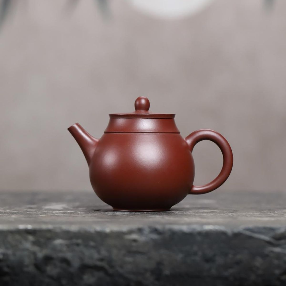 Ping Gai Lian Zi Yixing Teapot | Raw Zi Zhu Ni Purple-Vermillion Clay | Handcrafted 190ml