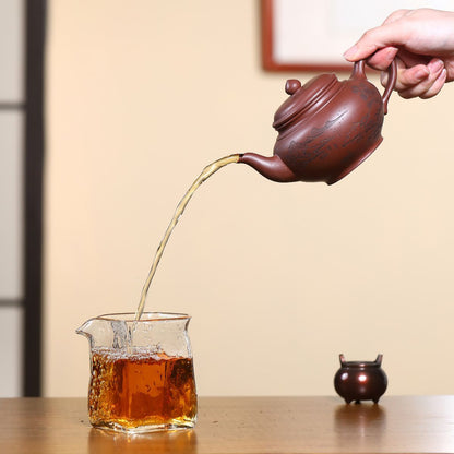 Shanshui Xiaoying Yixing Teapot — Handcrafted Dicaoqing Purple Clay, 340ml