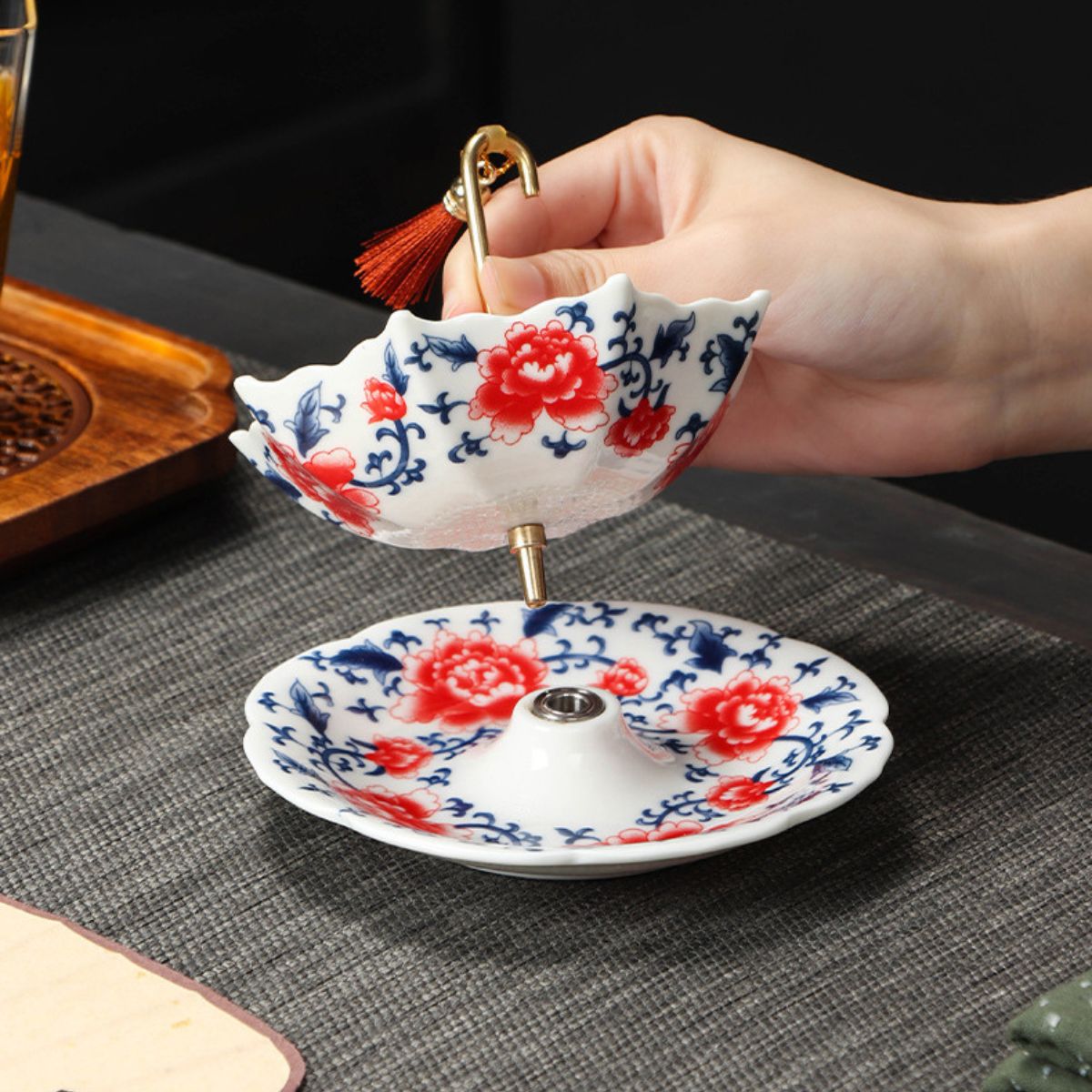 Umbrella Tea Strainer Set | Blue & White Porcelain or Red Peony | Gongfu Tea Accessory