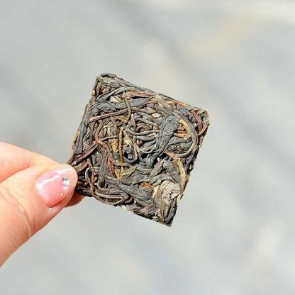 2023 Bingdao Premium Gift Box - 380g Pu-erh Tea (8g x 8 Pieces)