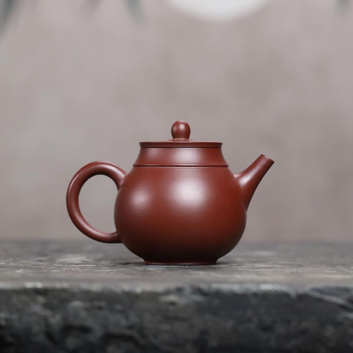 Ping Gai Lian Zi Yixing Teapot | Raw Zi Zhu Ni Purple-Vermillion Clay | Handcrafted 190ml