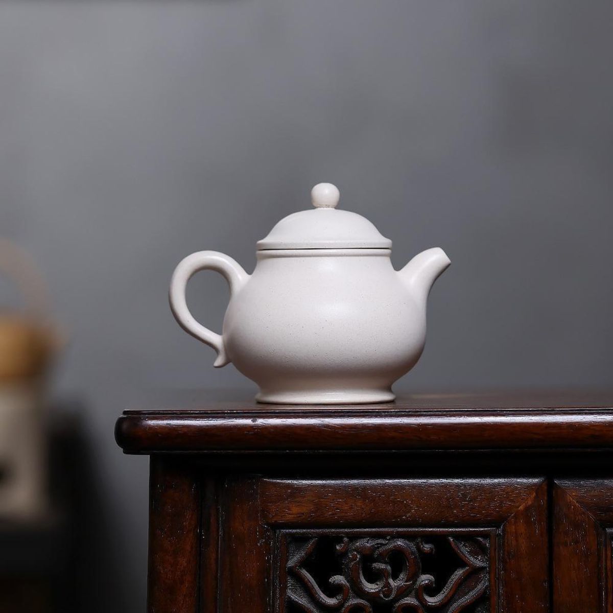 Ding Xiang Pan Hu Yixing Teapot | Raw White Jade Duan Ni Clay | Handcrafted 260ml