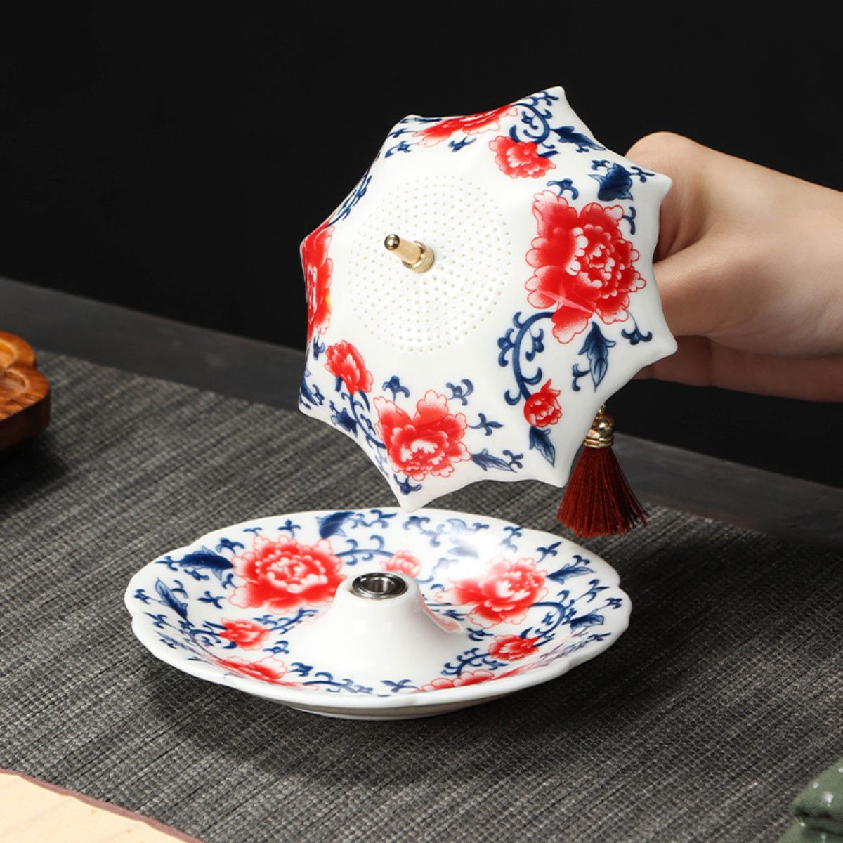 Umbrella Tea Strainer Set | Blue & White Porcelain or Red Peony | Gongfu Tea Accessory