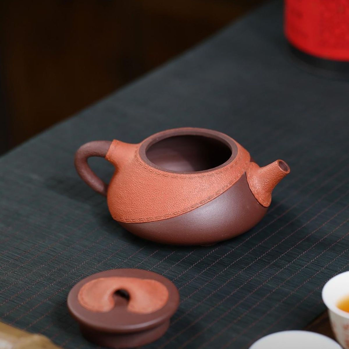 Pi Ge Shi Piao Yixing Teapot | Raw Zi Ni & Jiang Po Ni Dual Clay | Handcrafted 280ml