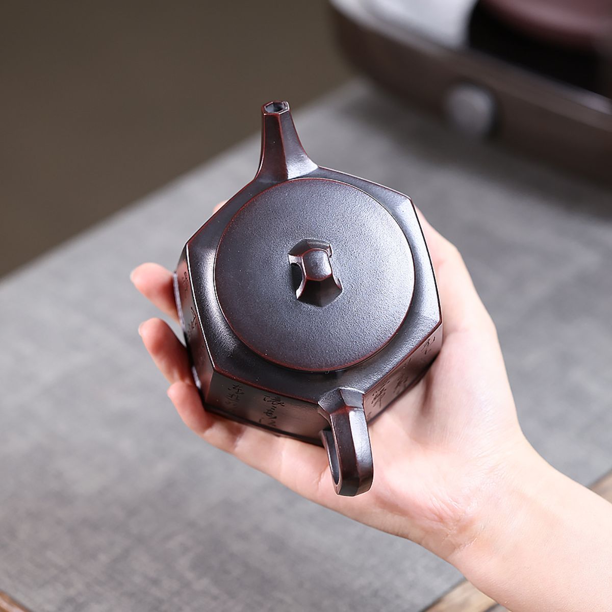 Liufang Jinglan Yixing Teapot — Handcrafted Ancient Wuni Clay, 280ml