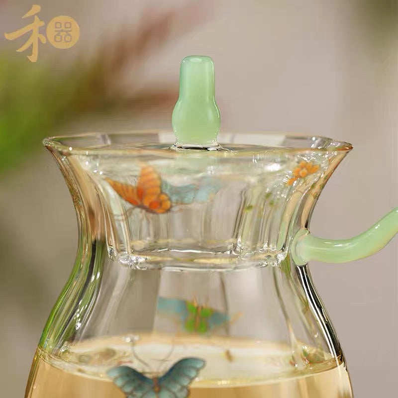 Butterfly Loves Flower Glass Long-Spout Teapot – 285ml Elegant Gongfu Tea Brewing Pot