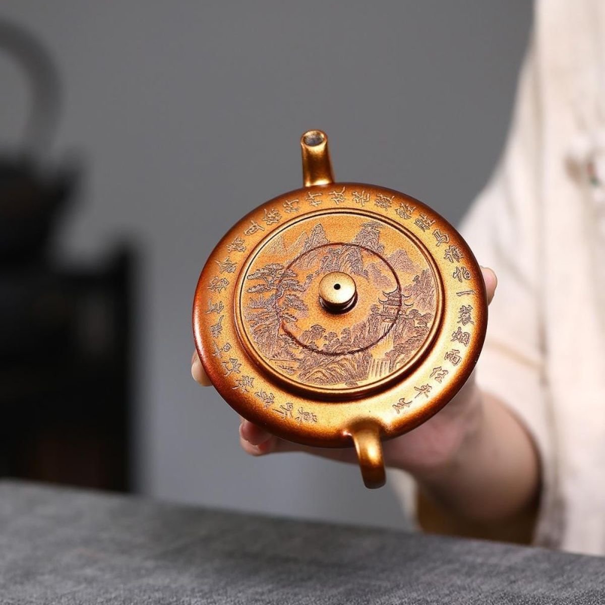 Golden Scale Flat Boat Yixing Teapot - Shell-Fired Stone Yellow Clay 190ml