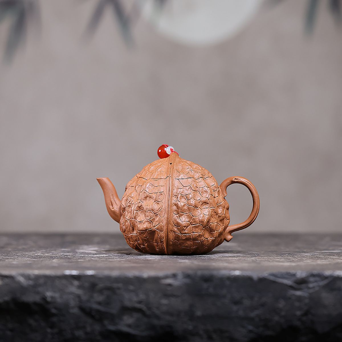 Hetao Yixing Teapot — Handcrafted Duanni Clay, 200ml | Gift Set
