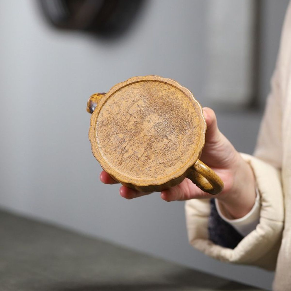 Long Rui Yixing Teapot | Raw Longgu Jinsha High-Fire Zisha Clay | Dragon-Inspired 300ml