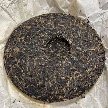 Bajiaoting Golden Needle Tribute Cake Sheng Puerh 2007 - 400g